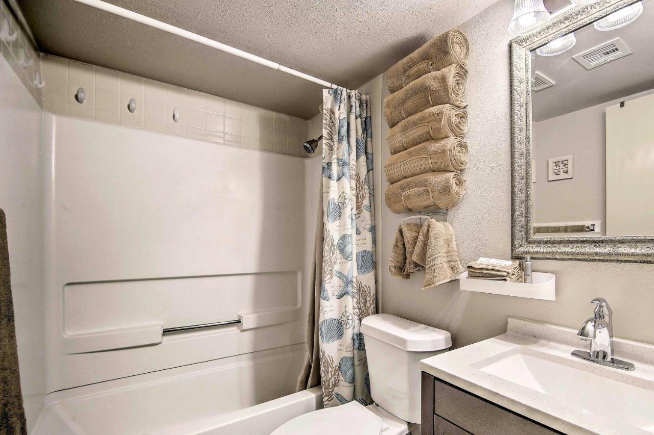 Beach Haven With Shared Amenities - Steps To Beach! South Padre Island Exterior photo